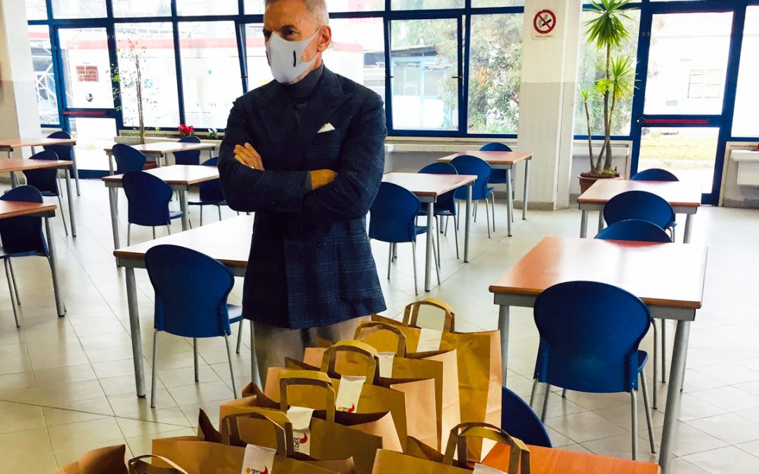 Atitech per il sociale, 2400 pasti nei quartieri disagiati. Strino (Larsec): Da Lettieri un segnale di speranza per Napoli